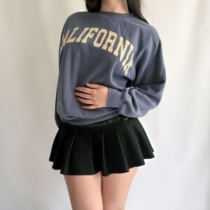 California pull over sweater